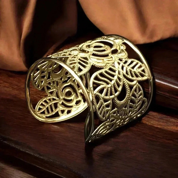 Vintage Style Trendy Boho Chic Floral Wide Cuff Bracelet Antique Gold Finish - Picture 3 of 12